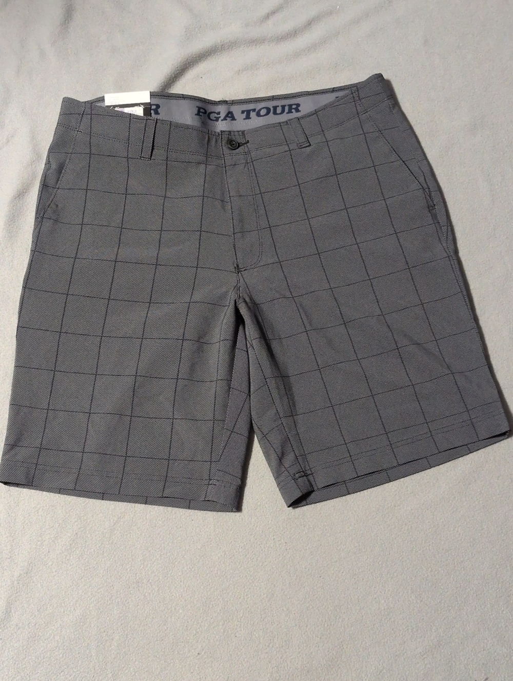 PGA TOUR Men's Gray Windowpane Golf Shorts